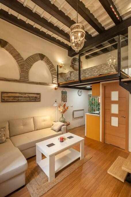 Monkeys Apartments El Arenal Santas Patronas เซบีญา ภายนอก รูปภาพ